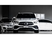 Mercedes Benz GLA 200 AMG Dynamic ปี 2021 สีขาว รูปที่ 1
